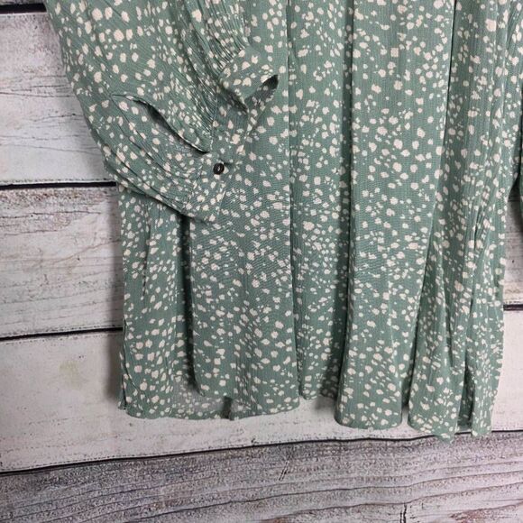 Maurices L Sage Green Polka Dot Pleated Blouse - Picture 2 of 6